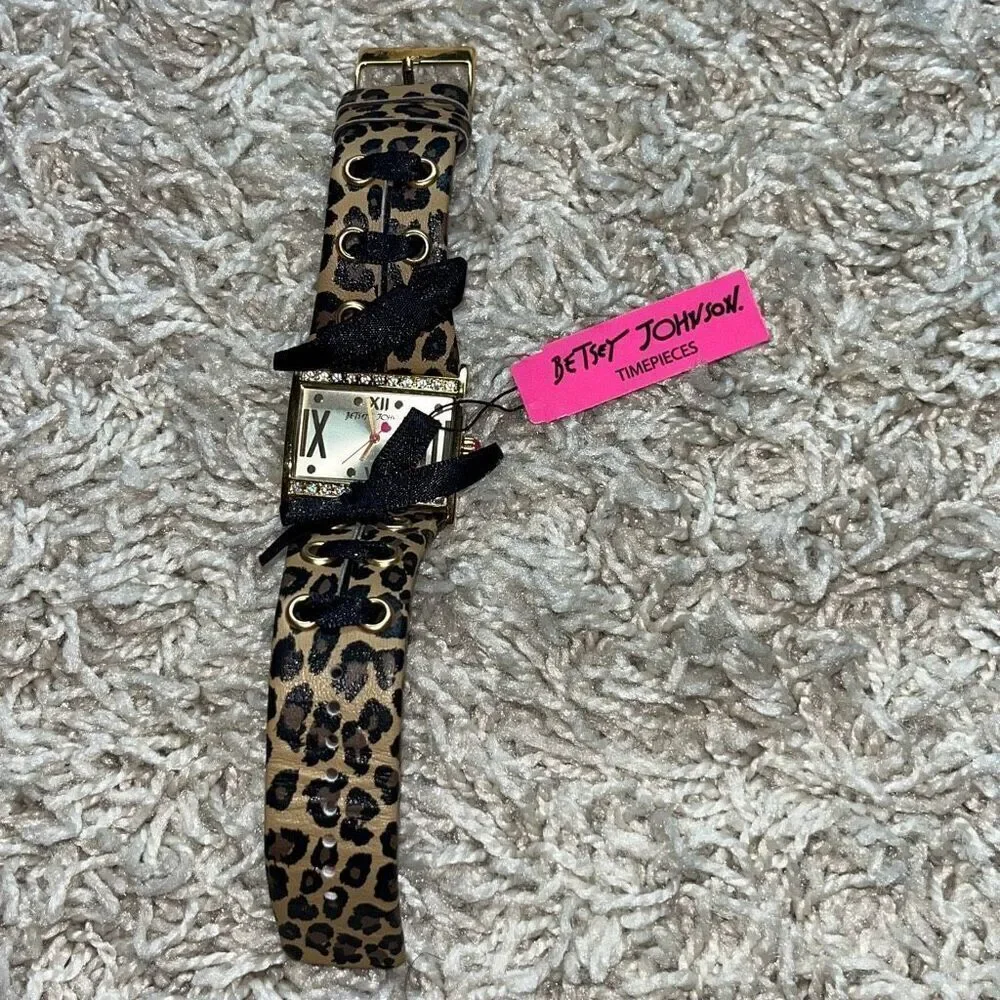 Betsey Johnson Large Square Faced Gold Tone Women’s Quartz Watch Cheetah Print B